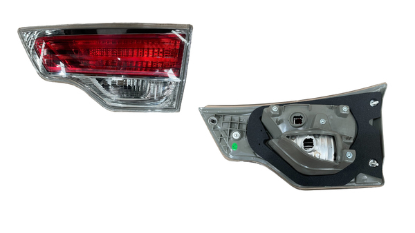 TOYOTA KLUGER GSU50/55 TAIL LIGHT RIGHT HAND SIDE INNER